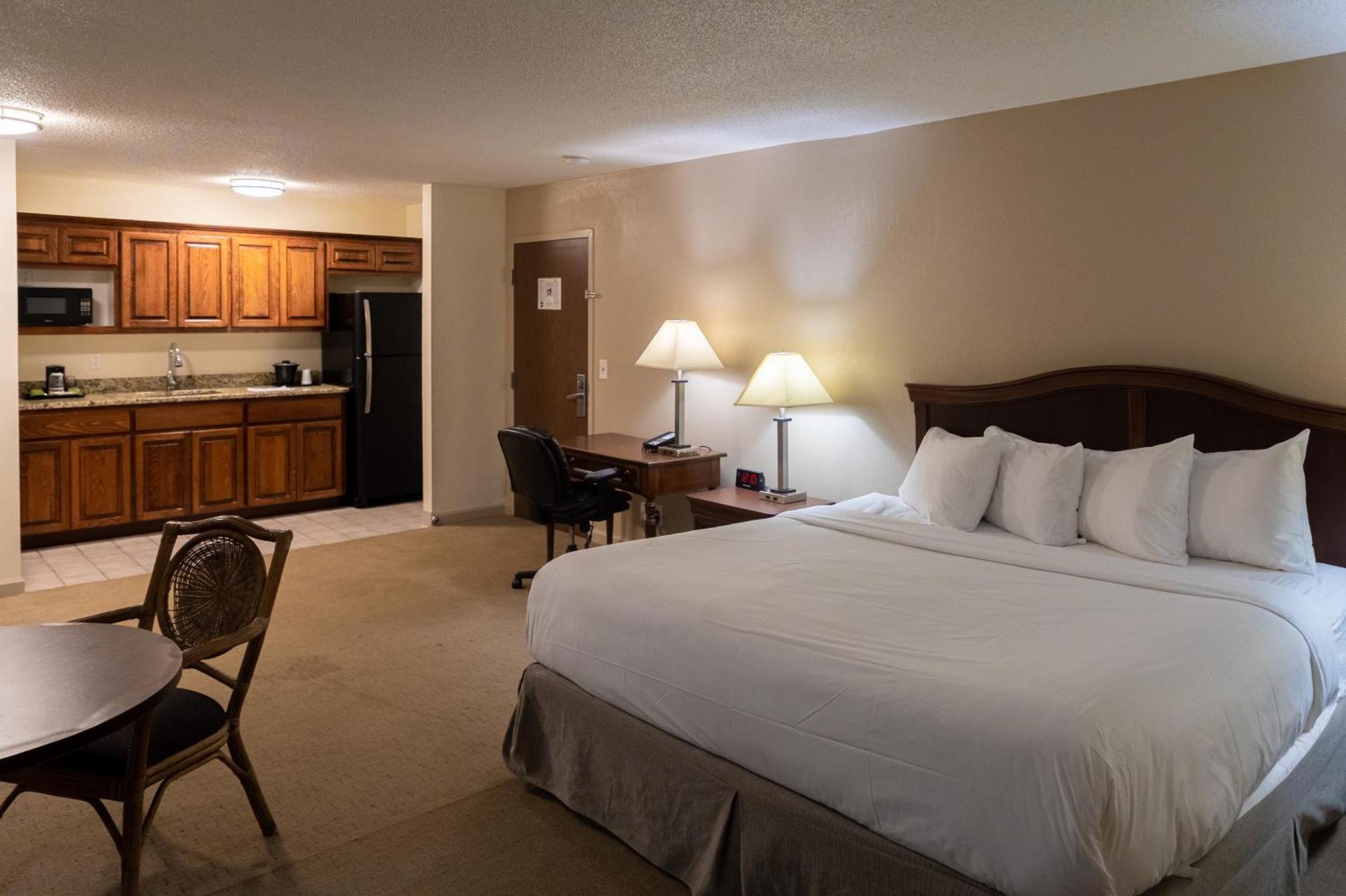 Cottonwood Suites Savannah Hotel & Conference Center Pooler Zewnętrze zdjęcie
